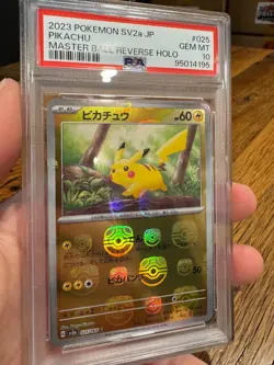 Pikachu Master Ball PSA 10 (025/165 Sv2a: Pokemon Card 151 Holo) - Japanese - Image 2