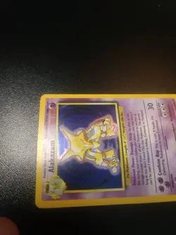 Alakazam Pokemon Base Set #001/102 Holo Pokemon Card MP - Image 3