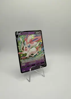 2019 Pokemon SWSH Black Star promo Sylveon V SWSH202 NM - Image 2