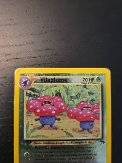 Pokemon TCG Vileplume 17/18 Southern Islands Reverse Holo Card Damaged - Image 2
