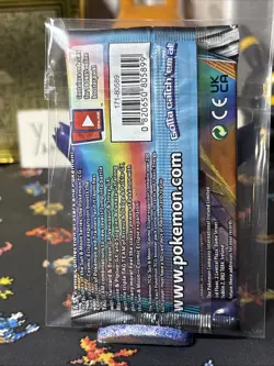 Pokemon Trading Card Game Sun & Moon Cosmic Eclipse Booster Pack D21 Vintage Tin 820650805899 - Image 2
