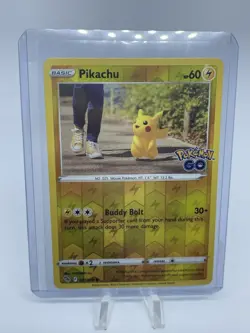 PIKACHU 2022 POKEMON SWORD & SHIELD POKEMON GO REVERSE HOLO 027/078 - Image 1