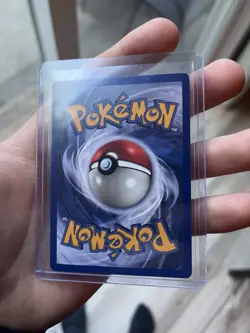 Pokemon TCG Charizard Base Set Holo Unlimited Rare - Image 3