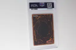 2002 Yu-Gi-Oh! Blue-Eyes White Dragon SDK-001 PSA 7 - Image 2