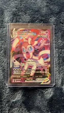 Pokemon Sylveon VMAX Evolving Skies Ultra Rare 075/203 310 HP Max Harmony Card - Image 1