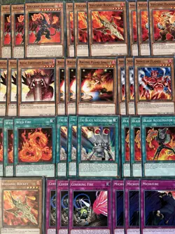 YuGiOh Axel Volcanic Blaze Accelerator Deck & Secret Rare Collection + Game Mat - Image 4