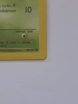 Pokemon Miscut Error Off Center OC Alignment Dot Vintage - Weedle Base Set WOTC - Image 2