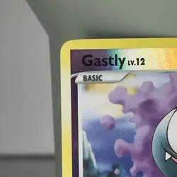 2007 Pokemon Diamond & Pearl 82/130 Gastly Reverse Holo LP Card - Image 2