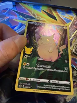 ✨Pokemon Pikachu Celebrations Full Art Holo NEAR MINT Condition!✨ - Image 4