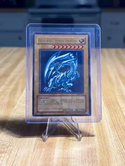 Blue-Eyes White Dragon SDK-001 Starter Deck: Kaiba Unlimited - Image 1