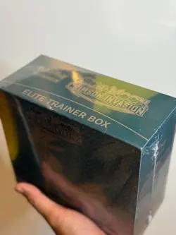 Pokemon TCG: Sun & Moon—Crimson Invasion Elite Trainer Box - Image 4