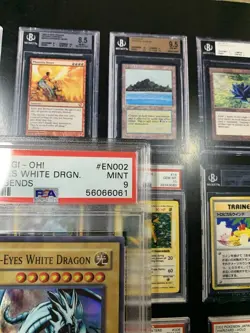 2008 Yu-Gi-Oh! Blue-Eyes White Dragon Dark Legends DLG1-EN002 LOB Artwork PSA 9 - Image 4