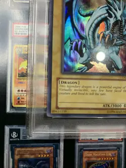 2008 Yu-Gi-Oh! Blue-Eyes White Dragon Dark Legends DLG1-EN002 LOB Artwork PSA 9 - Image 5