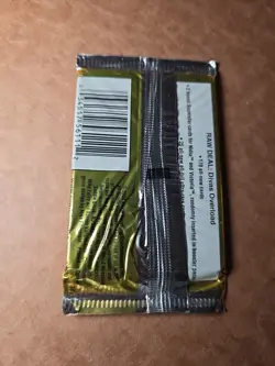 WWF WWE "Divas Overload" 12-Card Sealed Booster Pack 2004 - Image 3