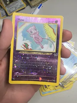 SWIRL 2001 Pokemon Southern Islands Mew Promo 1/18 Reverse Holo Foil WOTC - Image 3