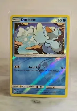 Pokemon TCG: Ducklett (Reverse Holo) 59/236 - Sun & Moon: Cosmic Eclipse - LP - Image 1