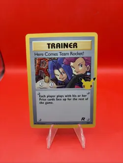 Pokemon Card Here Comes Team Rocket! Celebrations: Classic Collection 15/82 - Image 1
