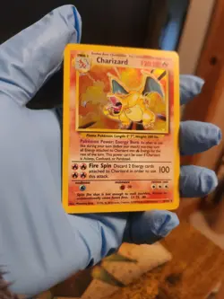 Pokemon TCG Charizard 4/102 Base Set Holo Rare - Image 5