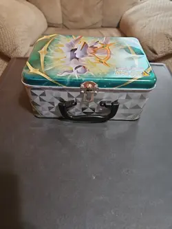 2022 Pokemon Arceus Collectors Chest Lunchbox Tin - Image 4