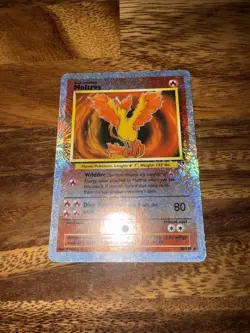 Pokemon TCG Moltres Legendary Collection Reverse Holo Ultra Rare 30/110 - Image 1