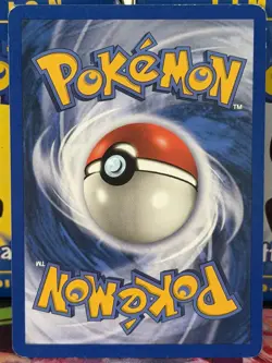 2002 Pokemon TCG Legendary Collection Kabutops #027/110 Reverse Holo - Image 2