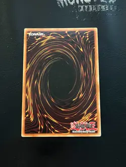YUGIOH CELTIC GUARDIAN SUPER RARE LOB-E005 - Image 2