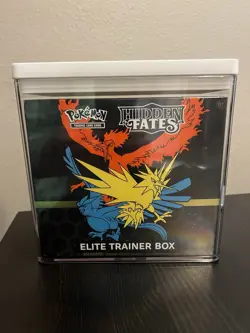 Pokemon TCG: Hidden Fates Trainer Box, 2019 820650804731 - Image 1