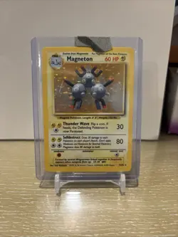 Magneton 9/102 Base Set Holo Rare Pokemon TCG English Card - Image 1