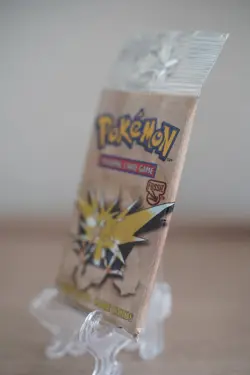 21.17g Pokemon WOTC Fossil Unlimited Booster Pack Vintage Sealed TCG Zapdos - Image 4