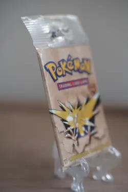 21.17g Pokemon WOTC Fossil Unlimited Booster Pack Vintage Sealed TCG Zapdos - Image 5