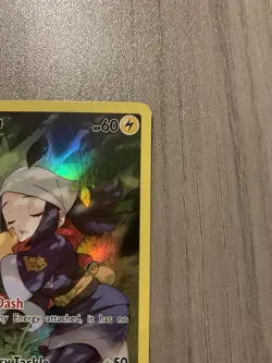 Pikachu TG05/TG30 Lost Origin Trainer Gallery Pokemon Card - Image 4