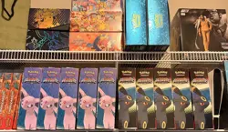 Pokemon TCG Prismatic Evolutions Premium Figure Collection Box Promo, Pin - Image 4