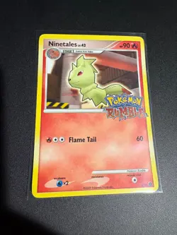 NINETALES 3/16 HOLO STAMP POKEMON RUMBLE 2009 - Image 3