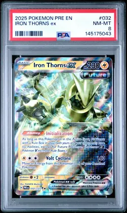 2025 POKEMON PRE EN-PRISMATIC EVOLUTIONS #032 IRON THORNS EX PSA 8 - Image 1