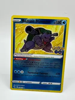 Radiant Blastoise 018/078 Pokemon GO Holo NM - Image 1