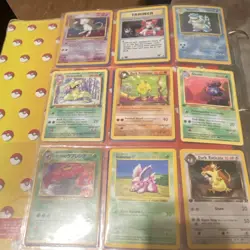 Wizards of the Coast Pokemon TCG Mixed Card Lot Binder Charizard Mewtwo Venusaur - Image 3