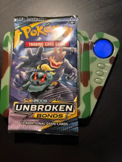 21.7g HEAVY Pokemon TCG: Sun & Moon UNBROKEN BONDS 2017 Booster Pack - Machamp - Image 1