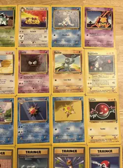Pokemon TCG 32 Card Lot: Base Set 2 WotC, Rare/Uncommon/Common LP (P43) - Image 3