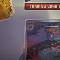 Pokemon TCG Gloom 198/197 SV03: Obsidian Flames Illustration Rare Full Art Holo - Image 2