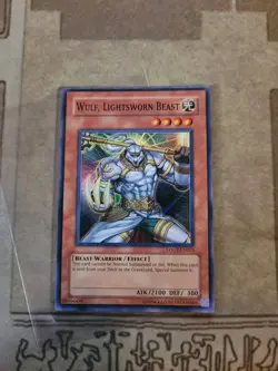YUGIOH WULF LIGHTSWORN BEAST LODT-EN023 SUPER UNLIMITED ED NM 1996 - Image 2