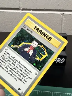 Giovanni 18/132 Gym Challenge Holo Rare 2000 WOTC Unlimited Pokemon TCG Card - Image 2
