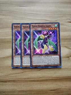 Yu-Gi-Oh! - Toon Harpie Lady 3X - Super Rare / Holo - Full Playset - TOCH-EN002 - Image 1