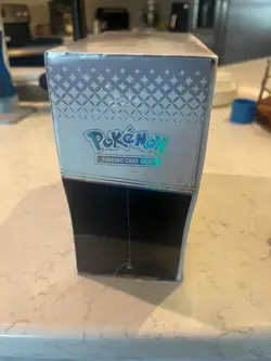 2025 Prismatic Evolutions Pokemon Center Sealed ETB (Elite Trainer Box) - Image 5