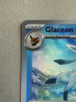 Glaceon (Master Ball Pattern) 025/131 Pokemon Prismatic Evolutions Holo Rare - Image 2