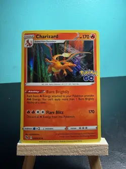 Charizard 010/078 Holo Rare Pokemon 2022 Sword & Shield - Image 1