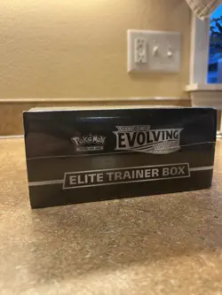 Pokemon Sword & Shield Evolving Skies Elite Trainer Box Vaporeon Sylveon - Image 3