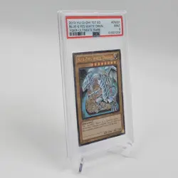 Konami Yu-Gi-Oh! Blue-Eyes White Dragon Ultimate Rare YSKR-EN001 Unlimited PSA 9 - Image 3
