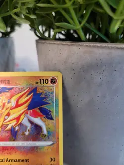 2020 Near Mint Zamazenta Vivid Voltage Pokemon 102/185 - Image 4