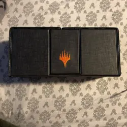 Mythic Edition Alcove Vault Deck Box Protection Holder for Magic: The Gathering - Image 1