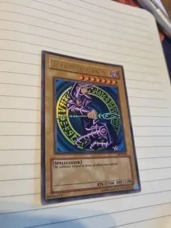 Carte Yu-Gi-Oh : Dark Magician SDY-006 (1996) - Image 2